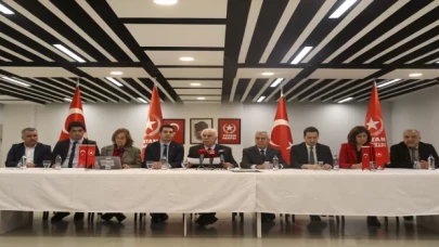 Vatan Partisi Genel Başkanı Perinçek basın toplantısı düzenledi