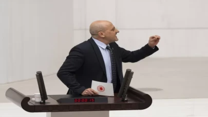 Ahmet Şık’a, ”kaba ve yaralayıcı sözler” kullandığı gerekçesiyle kınama cezası