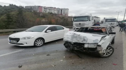 Anadolu Otoyolu’nda zincirleme kazalar sebebiyle İstanbul istikameti ulaşıma kapandı