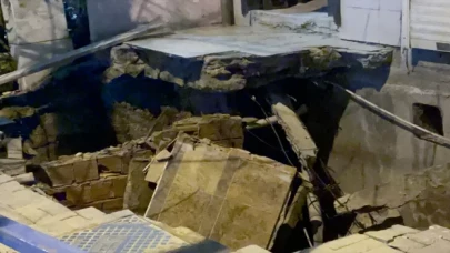 İstanbul’da kömürlüğü çöken 7 katlı bina boşaltıldı
