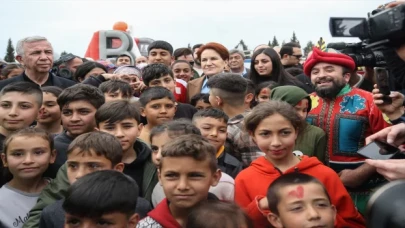 İYİ Parti Genel Başkanı Akşener, Kahramanmaraş’ta çadır kentleri ziyaret etti