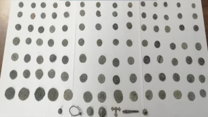 Denizli’de 93 sikke ele geçirildi