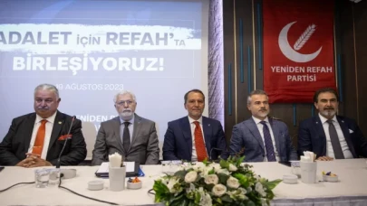 Yeniden Refah Partisi Genel Başkanı Erbakan ”Adalet için Refah’ta Birleşiyoruz” programındaydı