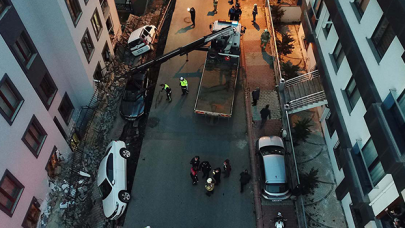 15 katlı binanın istinat duvarı çöktü