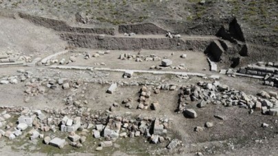 Afyonkarahisar'da Antik tiyatro ortaya çıktı
