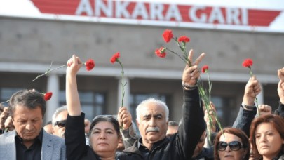 Ankara Gar katliamı davasında "9 klasör evrak soruşturmayı yürüten savcılar tarafından saklandı" iddiası!