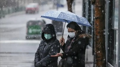 Ankara'da kar yağışı etkili oluyor