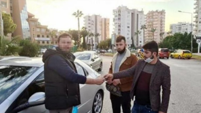 Benzediği kişiyi öldürüp, aracını sattı