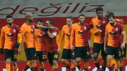 Galatasaray'da beklenen kadro operasyonu başlıyor