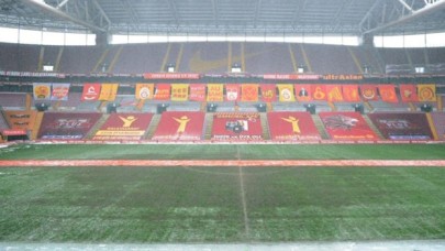 Galatasaray'da zemin krizi sürüyor: Stat İşletme Direktörünün işine son verildi