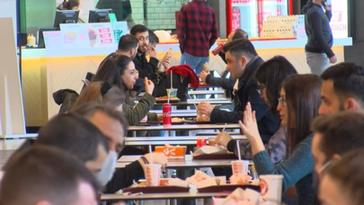 Kapılar müşterilere yeniden açıldı