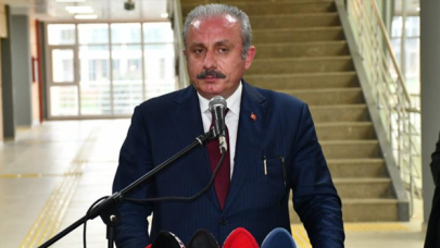 Yılmaz Özdil'den Mustafa Şentop yorumu: Ağzından çıkanı kulağı duymuyor