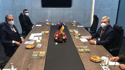 Bakan Akar, Ukraynalı mevkidaşı ile buluştu