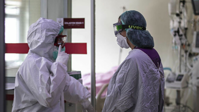 Bir doktor daha koronavirüs nedeniyle hayatını kaybetti