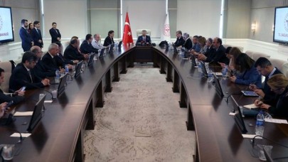Bugün Bilim Kurulu yarın Kabine toplantısı... Bayramda da kısıtlama!