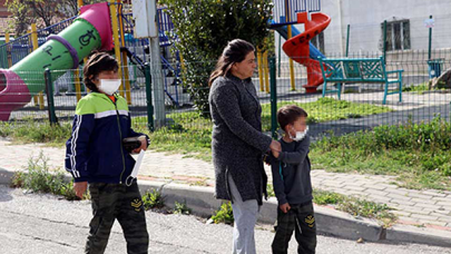 Çocuklara sinirlendi, parkta rastgele ateş açtı