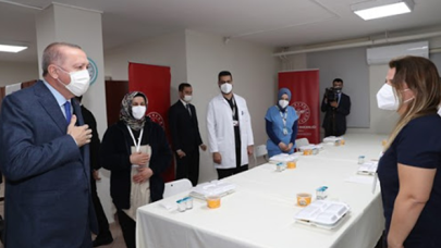 Erdoğan sağlık çalışanlarıyla iftar yaptı, konuya girmedi