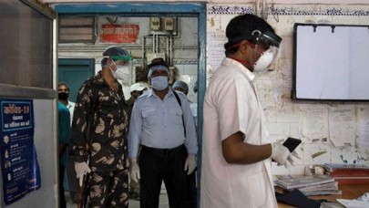 Hindistan dünya rekorunu kırdı. Günlük vaka sayısı 314 bin 835