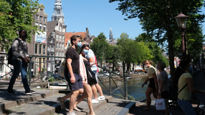 Hollanda'da sokağa çıkma kısıtlaması sona erdi. Darısı başımıza!