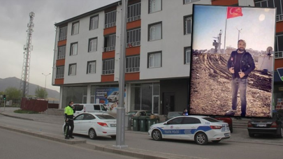 Karantinadaki polis memuru ölü bulundu: Beylik tabancasıyla vurulmuş