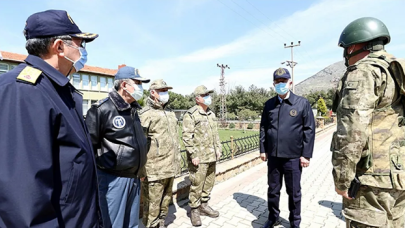 Milli Savunma Bakanı Akar, Gökçeada'da incelemelerde bulundu