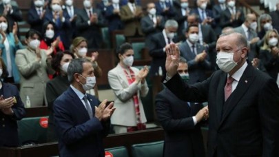 Muharrem Sarıkaya'dan "128 milyar dolar" yazısı: Bunu AK Parti’nin en önde gelen isimleri de dile getiriyor