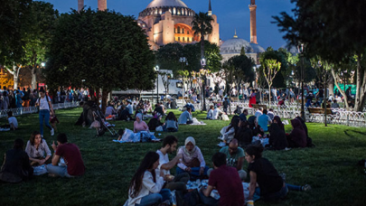 Ramazanda koronavirüse karşı ''online iftar'' önerisi