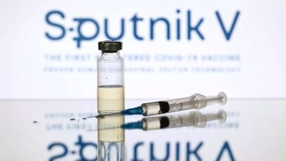 Rusya'nın Koronavirüs aşısının üretim sürecini inceleyecek