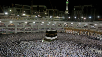 Suudi Arabistan'dan umre kararı