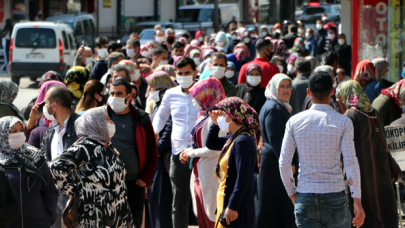 Türkiye'de pandemi: Ekonomik olarak zorlananların oranı yüzde 84.5