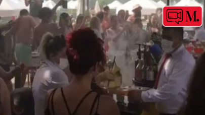 Antalya'da hınca hınç korona partisi