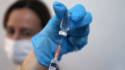 Aşı programında yeni kademe: Sırada sağlık çalışanlarının eşleri var