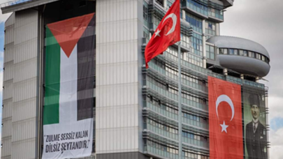 CHP binasına Filistin bayrağı asıldı