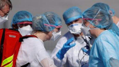 "En az 115 bin sağlık çalışanı hayatını kaybetti"