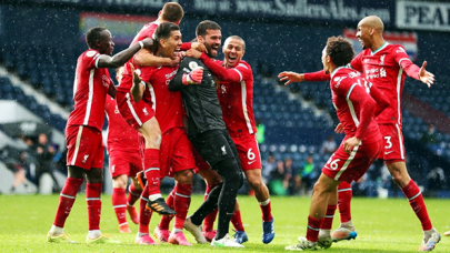 Liverpool'da kaleci Alisson'dan tarihe geçen kafa golü