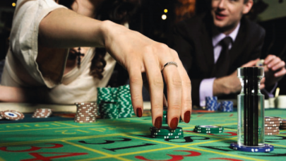 Mahkemeden kumarbaz eşe emsal karar!