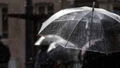 Meteoroloji'den uyarı: Sıcaklıklar düşecek, sağanak gelecek