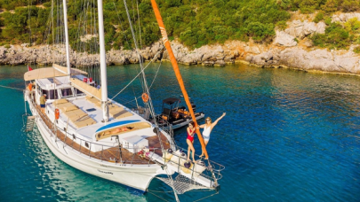 Muğla’da çıplak poz veren Ukraynalı kadınlar gözaltına alındı