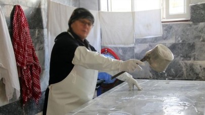 Tabut taşıyıcıları ve gassallar koronavirüs cenazelerini anlattı