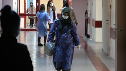 Türkiye'de koronavirüs: 8 bin 400 yeni vaka, 183 ölüm