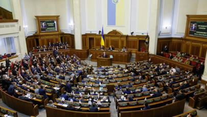 Ukrayna Parlamentosu, aşı bulamayan Sağlık Bakanı'nın işine son verdi