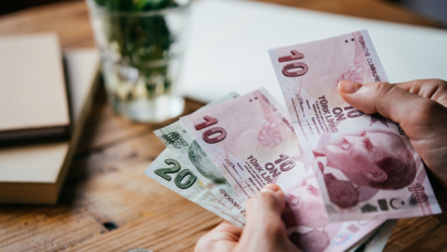 Bloomberg'ten Türk lirası tahmini