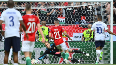 Fransa, Macaristan'a takıldı