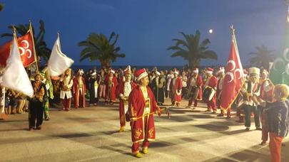 İnsan kaçakçılığı iddialarına MHP'den açıklama: Yangından mal kaçırma