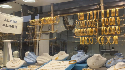 Kuyumcular, kısıtlamalarda kapalı kalmalarının tüketiciye zarar verdiğini söyledi