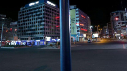 Son kez uygulanacak sokağa çıkma kısıtlaması başladı