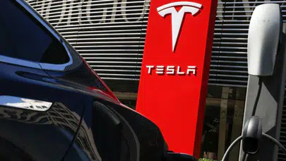 Tesla Çin'de ilk enerji depolama merkezini açtı