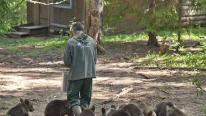 Ünlü çevreci balık avında boğularak öldü