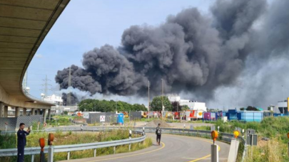 Almanya'da kimya tesislerinin bulunduğu sanayi bölgesinde patlama