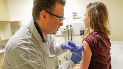 Aşı olmayana maç, konser, tiyatro yok!